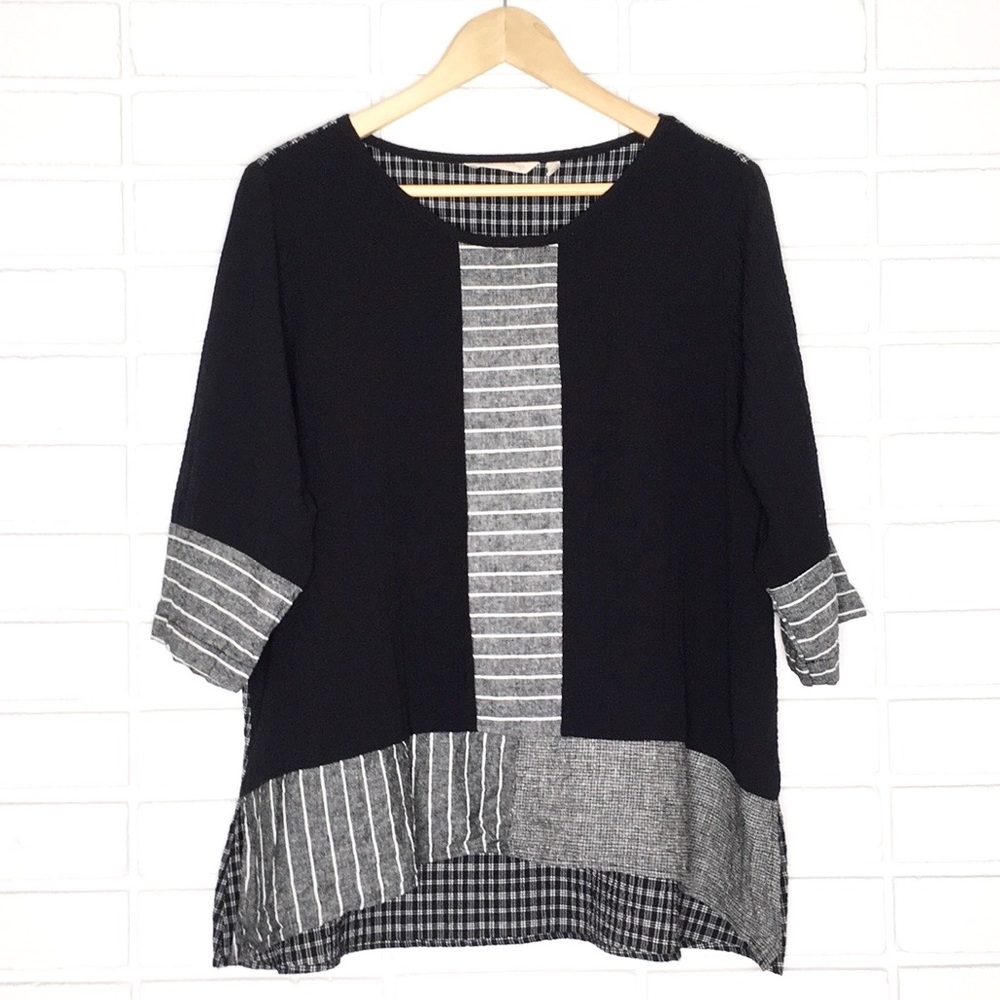 Soft Surroundings | Black/White/Grey Pattern Shirt